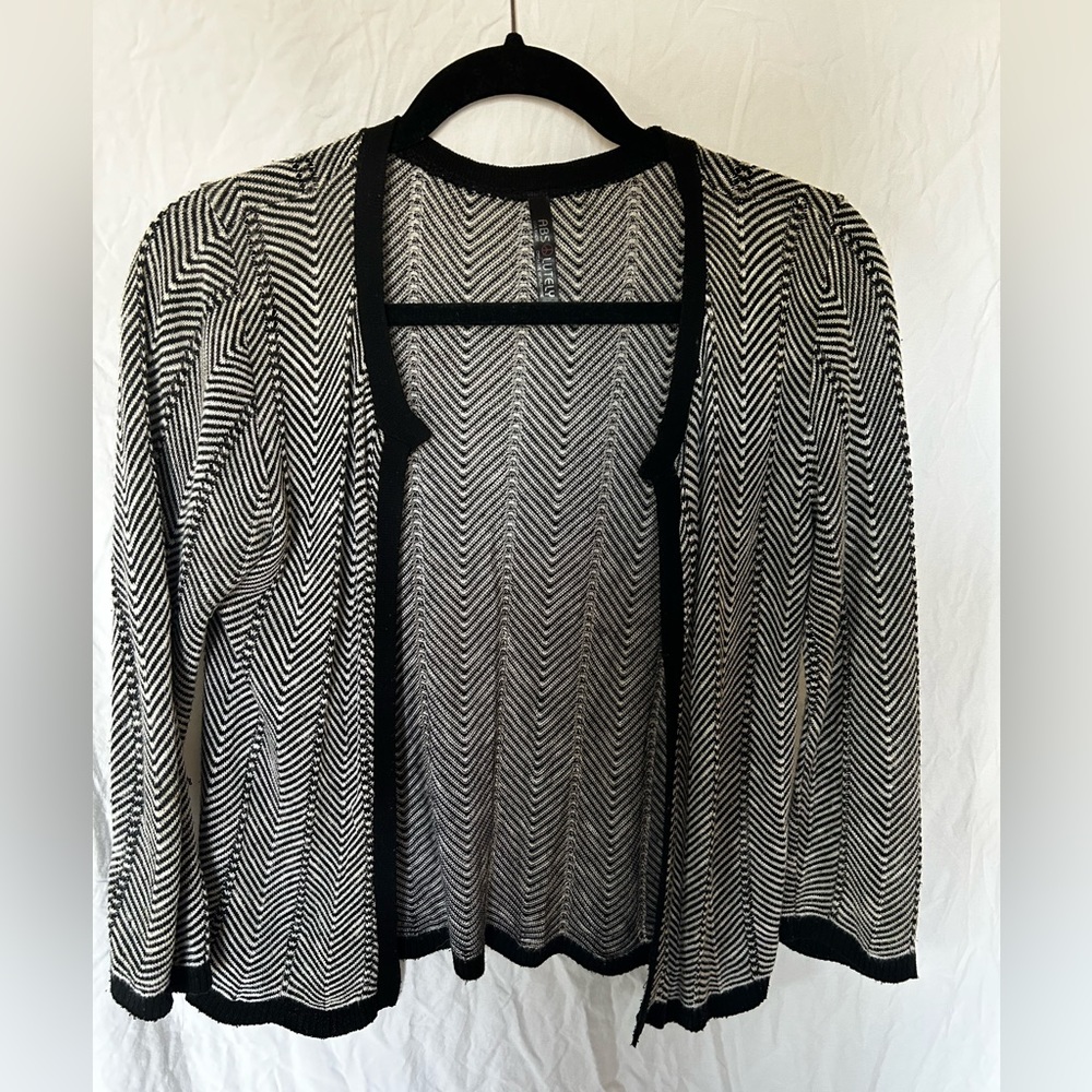 Brand ABSOLUTELY cardigan size XS